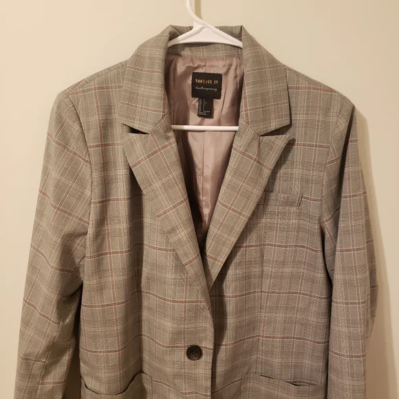 Forever 21 Gray Plaid Contemporary Blazer. Size Large Women. - Picture 2 of 9